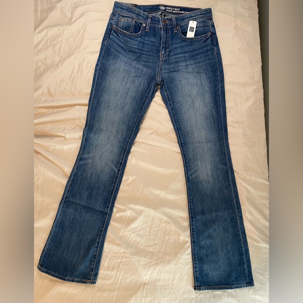 NWT Gap Perfect Boot Cut medium wash jeans